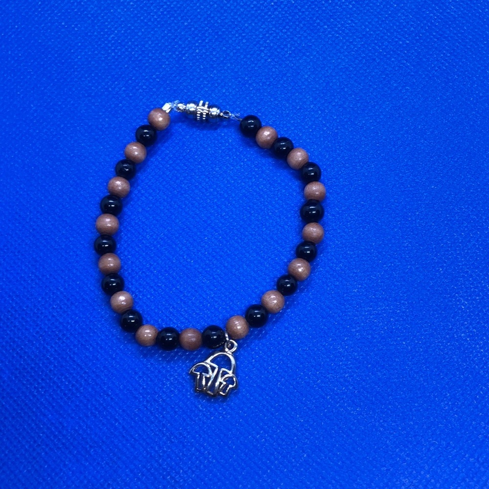 wooden beaded bracelet with mushroom charm (handmade)